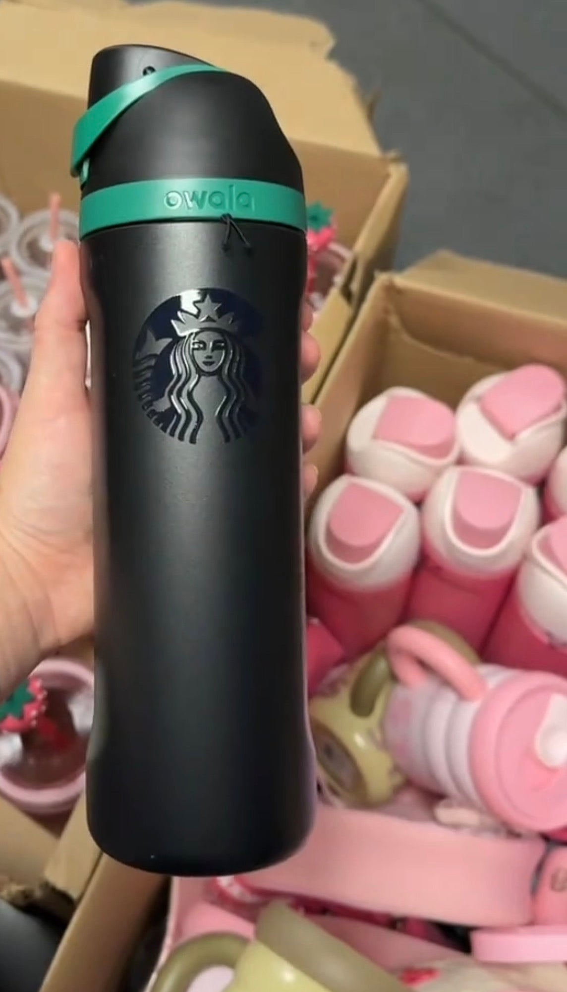 Custom Bundle Order – Starbucks Collection (35 Tumblers + 5 Keychain Pouches + 10 Strawberry Cups)