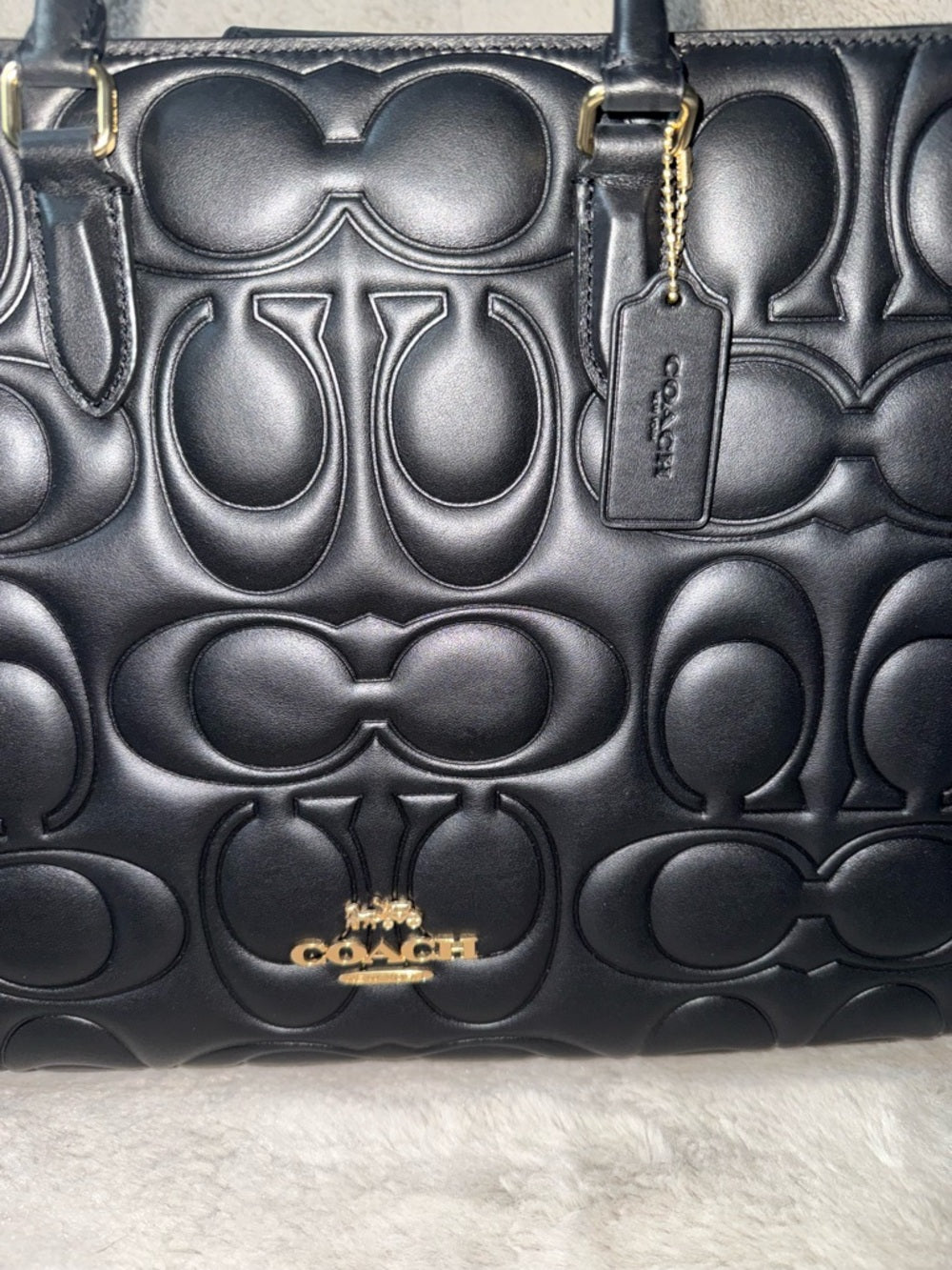 Coach Maggie Large Tote Bag – Blocked Signature Leather in Black | Style CY672