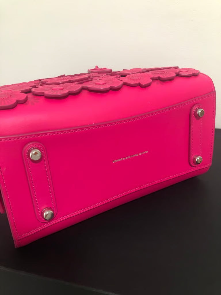 Coach Tea Rose Rogue 25 — Dragon Fruit