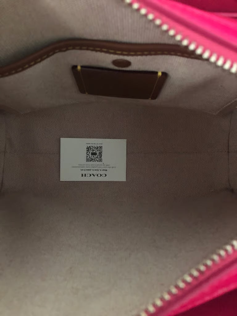 Coach Tea Rose Rogue 25 — Dragon Fruit